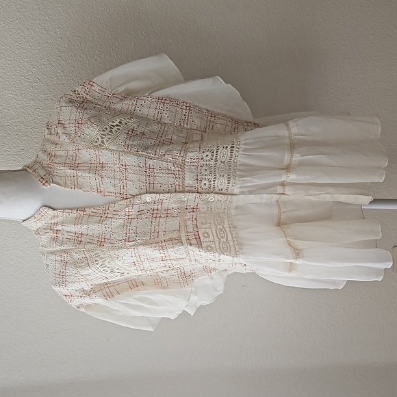 NWT Anthropologie Akemi + Kin Lindy Embroidered Blouse - Picture 2 of 11